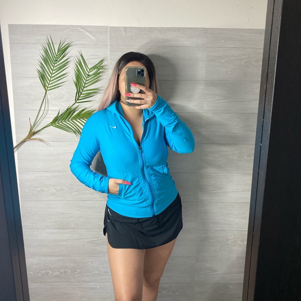 NWOT Nike jacket 🦋💙